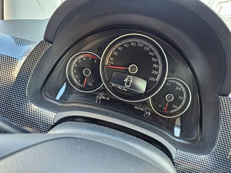 Gebraucht VW up! Move 60 PS (44 kW) 2019 Weiß Kleinwagen