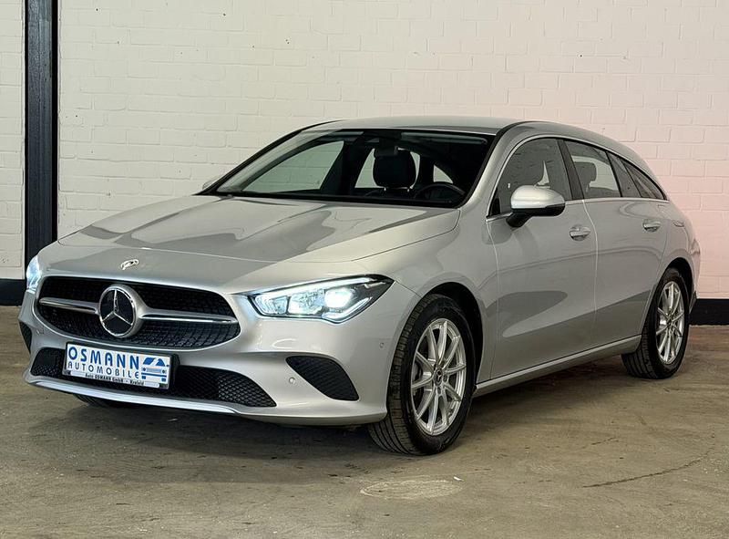 Gebraucht Mercedes CLA200 Shooting Brake 150 PS (110 kW) 2023 Iridiumsilber  metalliclack Kombi