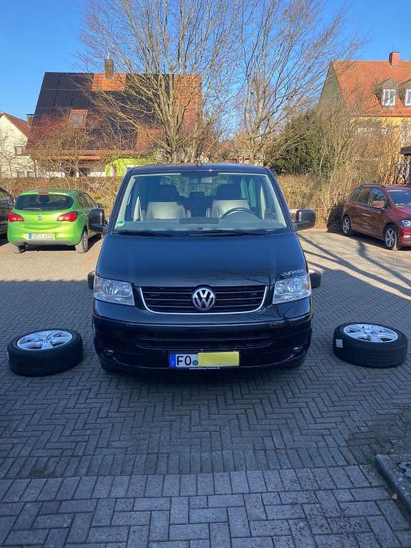 Gebraucht VW Multivan 174 PS (127 kW) 2009 Schwarz Van