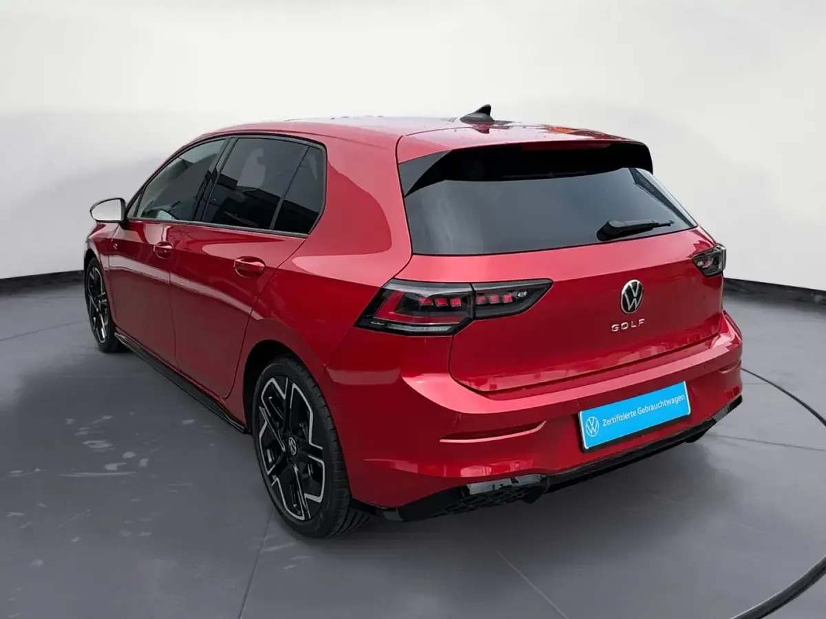 Gebraucht VW Golf VIII R 150 PS (110 kW) 2025 Rot Limousine