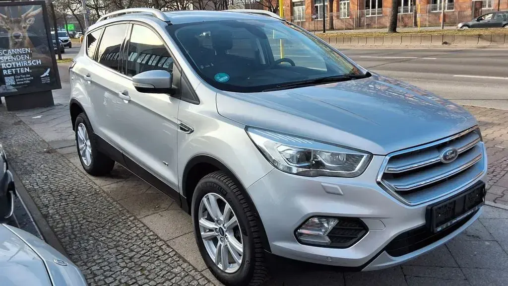 Usado Ford Kuga Titanium 179 HP (131 kW) 2017 Other SUV
