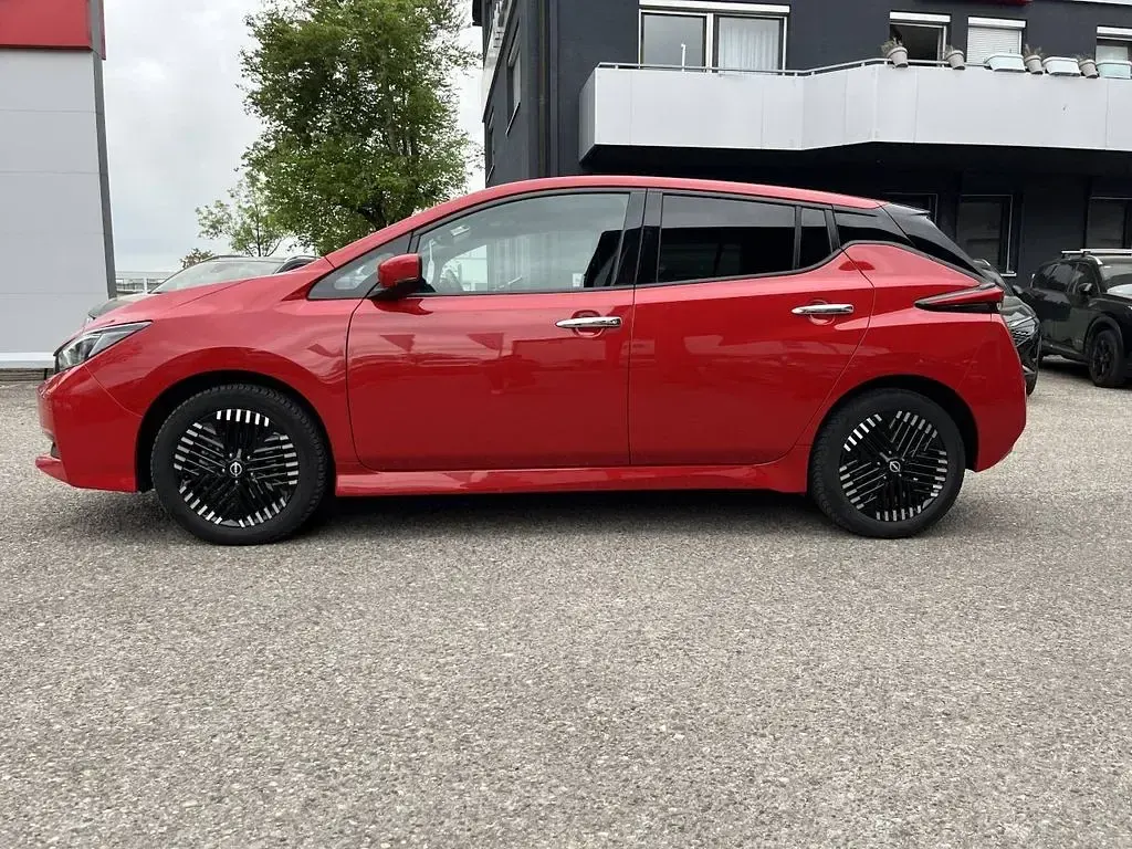Gebraucht Nissan Leaf 160 kW (218 PS) 2023 Rot Kleinwagen