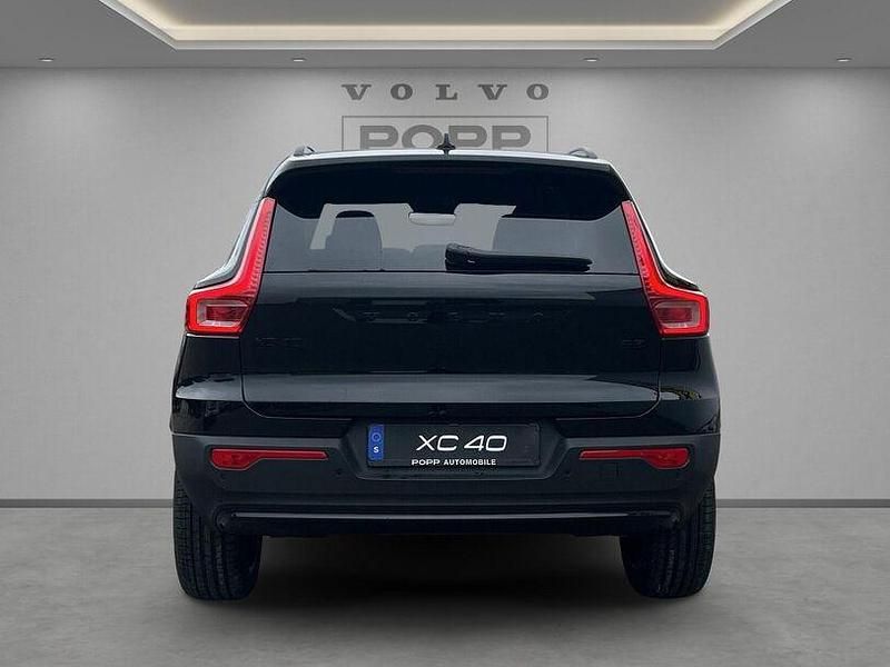 Gebraucht Volvo XC40 Plus 163 PS (119 kW) 2025 Onyx black SUV