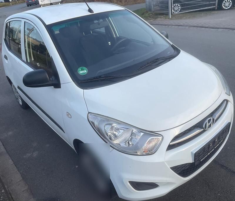 Gebraucht Hyundai i10 55 PS (40 kW) 2011 Andere farben Kleinwagen