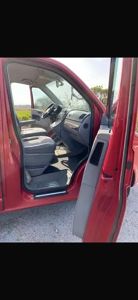 Gebraucht VW Multivan Highline 131 PS (96 kW) 2004 Rot Van / Kleinbus