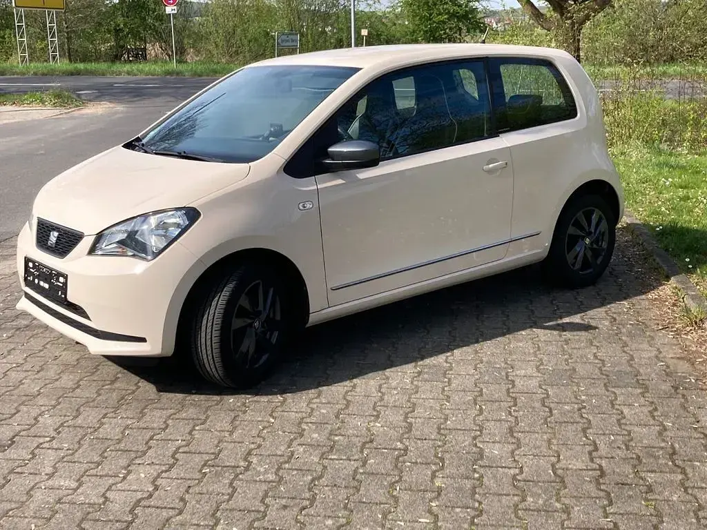 Gebraucht Seat Mii 60 PS (44 kW) 2015 Beige Kleinwagen