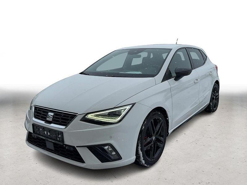 Gebraucht Seat Ibiza Black Edition 150 PS (110 kW) 2023 Weiß Limousine