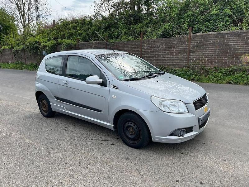 Gebraucht Chevrolet Aveo LS 84 PS (61 kW) 2009 Silber Kleinwagen