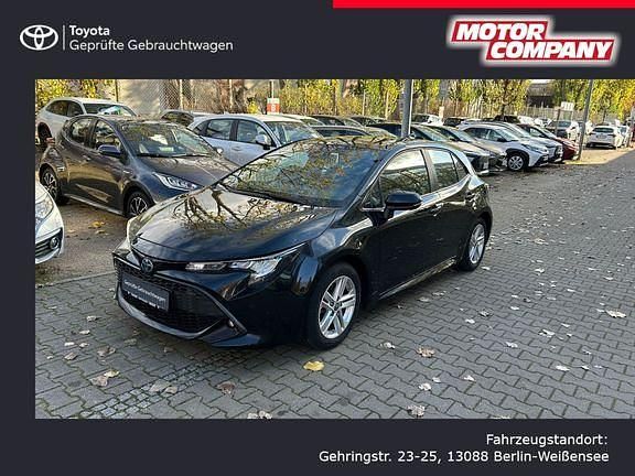 Mysticschwarz mica Gebraucht 2022 Toyota Corolla Business Edition Limousine | 22.315 € (Fairer Preis) - Bild 1/4
