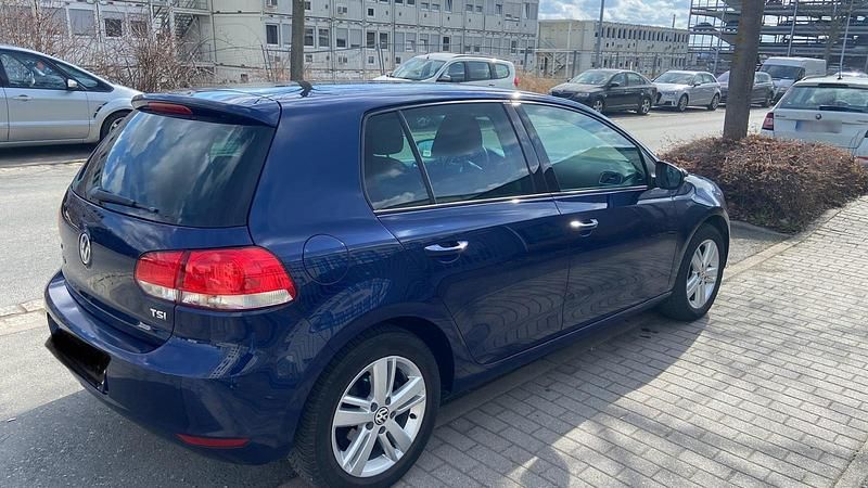 Gebraucht VW Golf VII 105 PS (77 kW) 2012 Blau Kombi