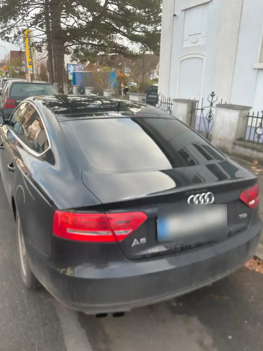 Gebraucht Audi A5 143 PS (105 kW) 2011 Schwarz Coupé