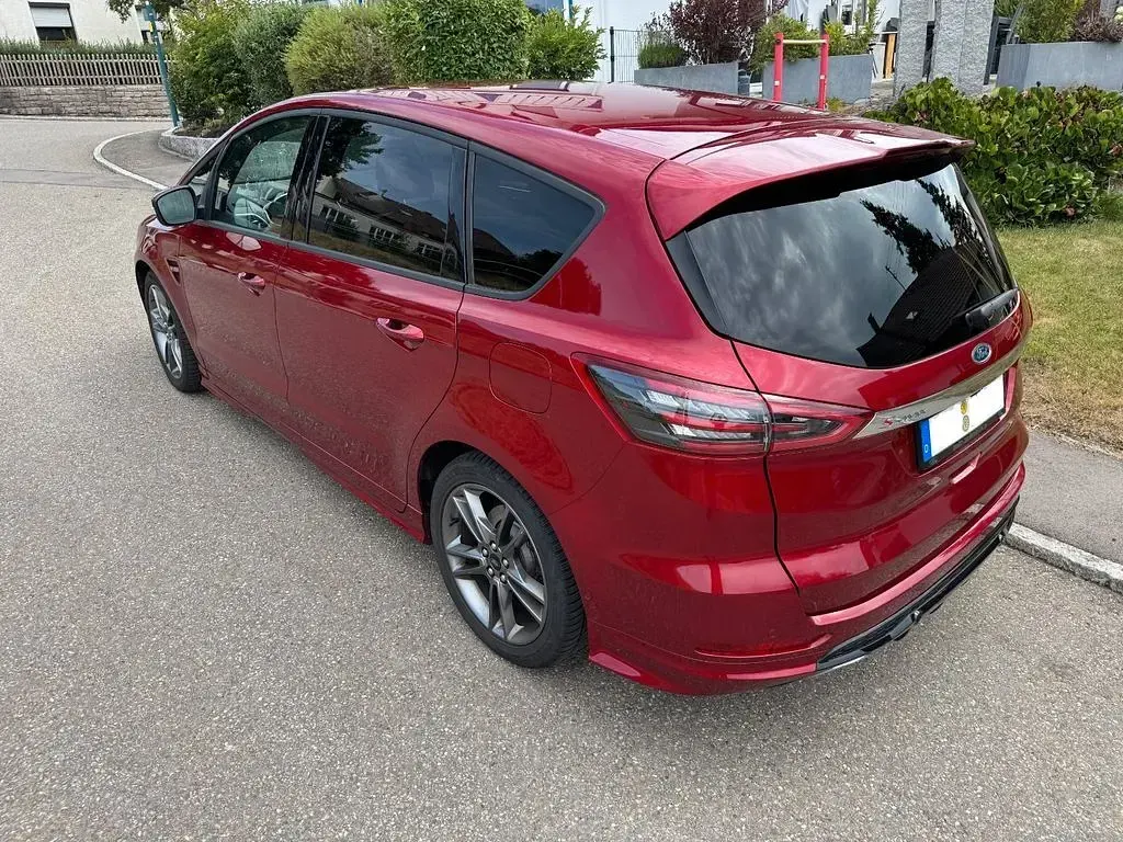 Gebraucht Ford S-MAX ST-Line 241 PS (177 kW) 2018 Rot Van / Kleinbus