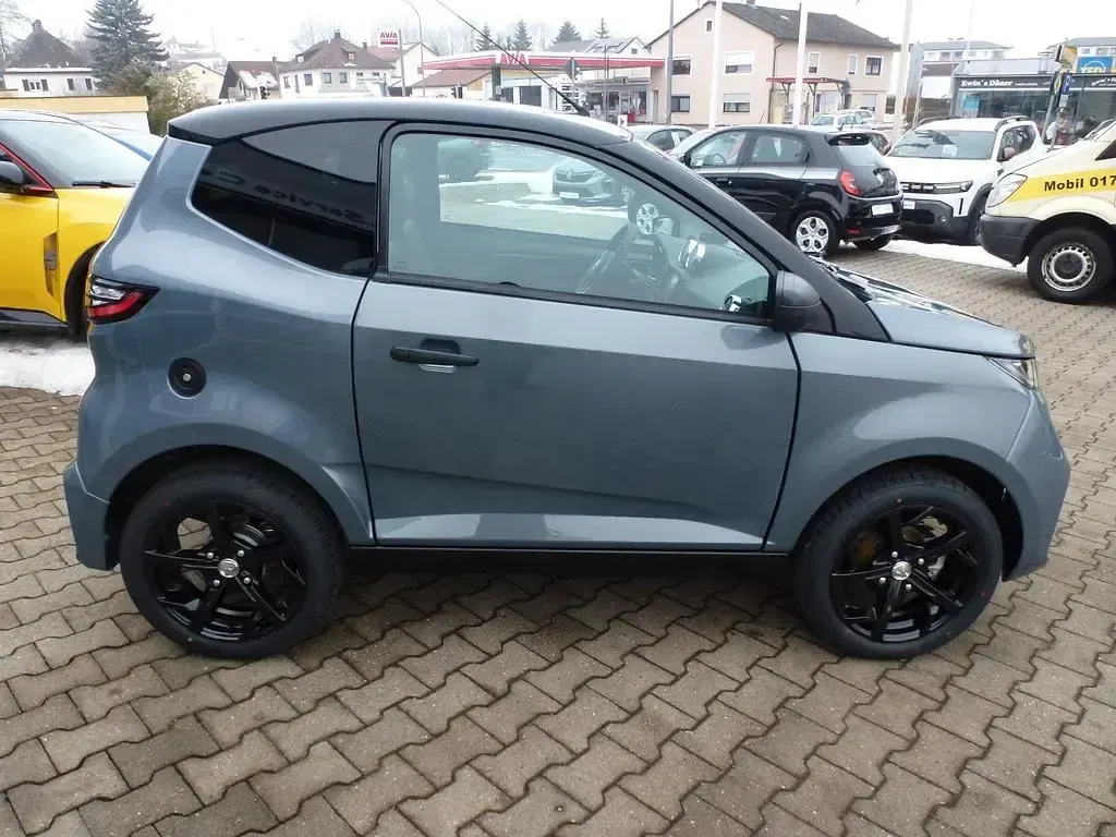 Neu Aixam AMBITION Sport 2026 Titanmetallic Kleinwagen