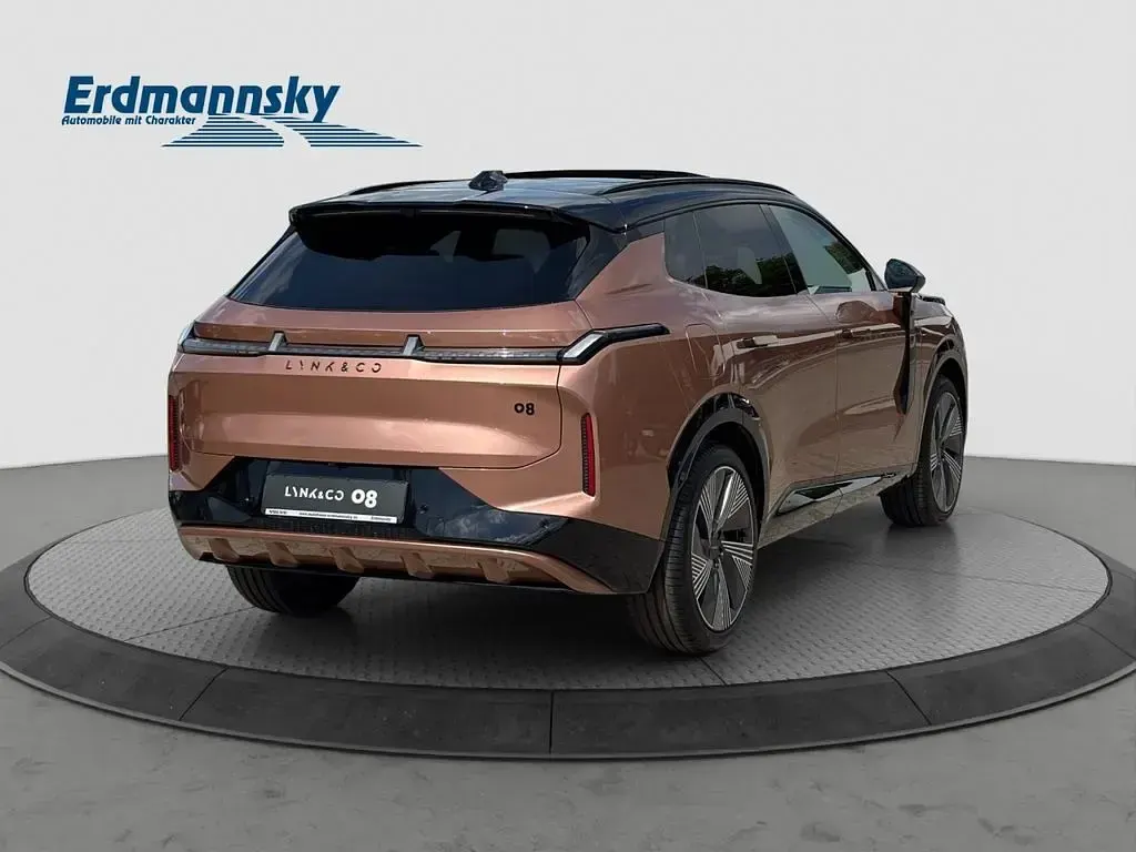 Neu Lynk & Co 08 349 PS (256 kW) 2026 Grün SUV