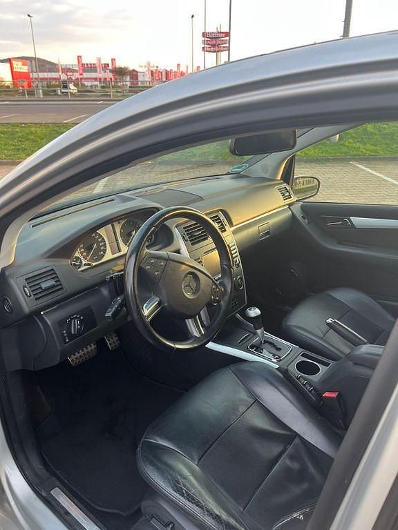 Gebraucht Mercedes B200 136 PS (100 kW) 2007 Silber Van / Kleinbus