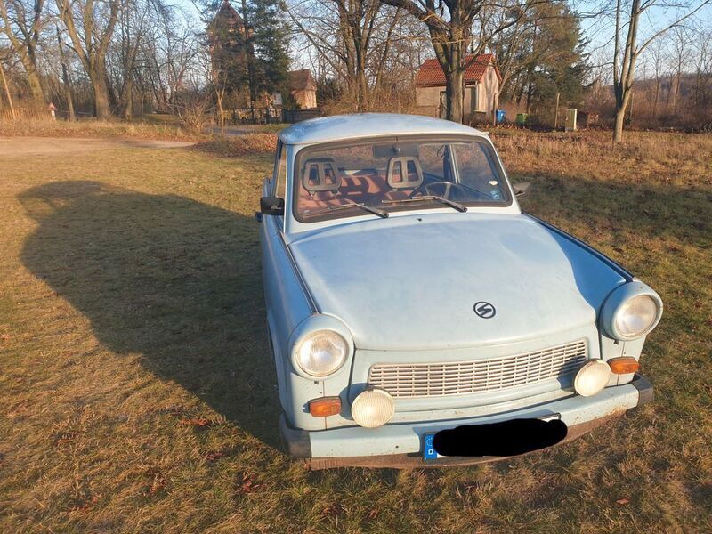 Blau Gebraucht 1989 Trabant 601 Limousine | 4.000 € - Bild 1/4