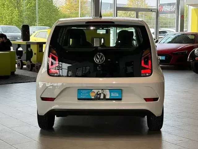 Używany VW up! move up! 60 KM (44 kW) 2019 Biały Hatchback