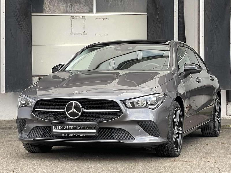Mountaingrau Gebraucht 2021 Mercedes CLA200 Kombi | 23.300 € (Fairer Preis) - Bild 1/4