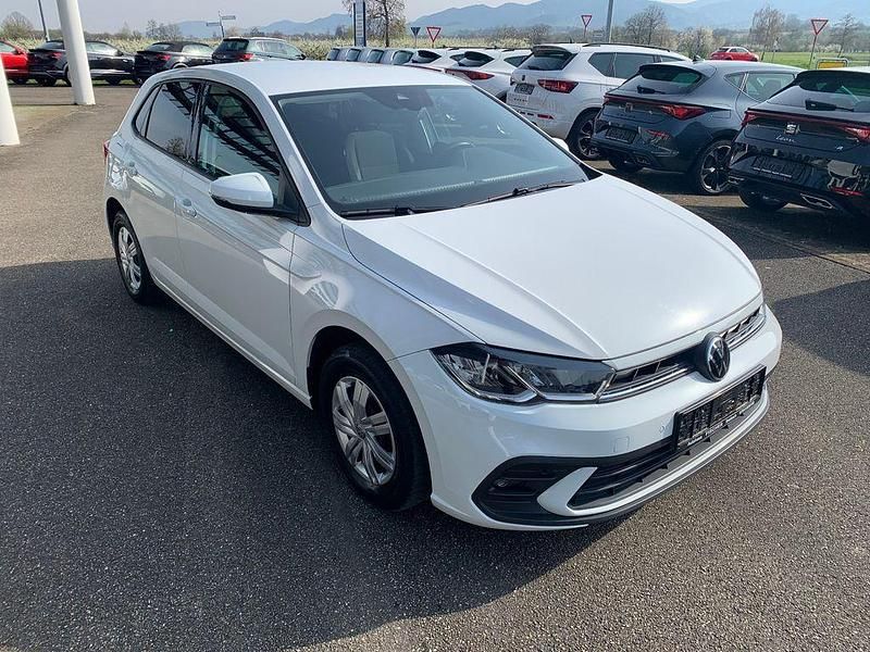 Gebraucht VW Polo Life 95 PS (69 kW) 2021 Weiß Kleinwagen