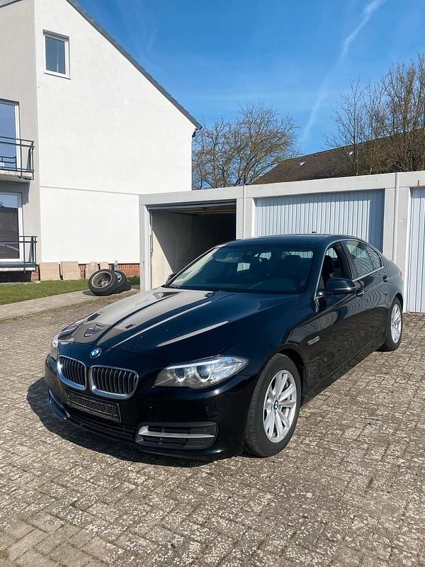 Gebraucht BMW 520 190 PS (139 kW) 2015 Schwarz Limousine
