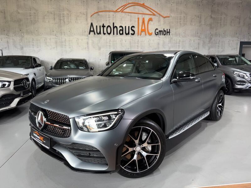 Grau Gebraucht 2019 Mercedes GLC300 AMG Limousine | 41.300 € (Teuer) - Bild 1/4
