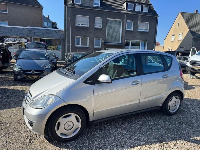 Gebraucht Mercedes A160 95 PS (69 kW) 2010 Silber Kleinwagen
