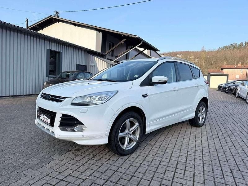 Gebraucht Ford Kuga Individual 179 PS (131 kW) 2016 Frostweiß SUV