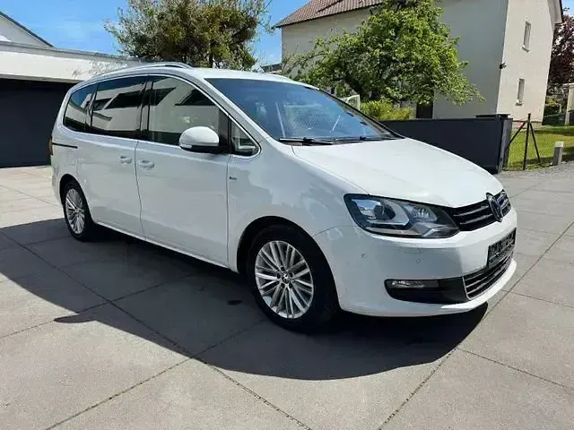 Gebraucht VW Sharan Edition 177 PS (130 kW) 2015 Weiß Van / Kleinbus
