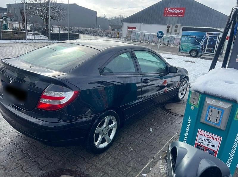 Gebraucht Mercedes CL180 143 PS (105 kW) 2004 Blau Coupé