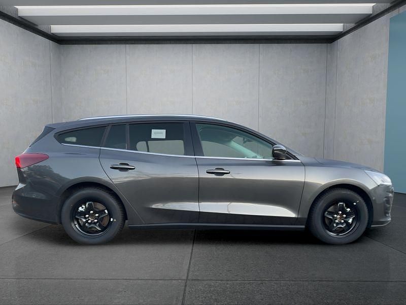 Neu Ford Focus Titanium 155 PS (114 kW) 2025 Grau Kombi