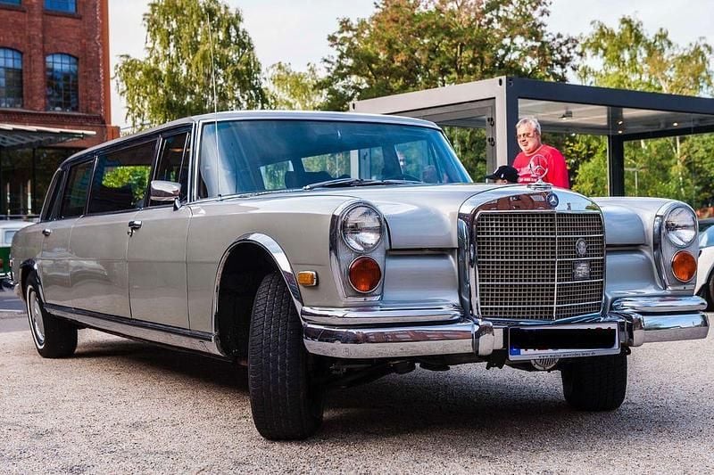 Gebraucht Mercedes 600 250 PS (183 kW) 1970 Silber Limousine
