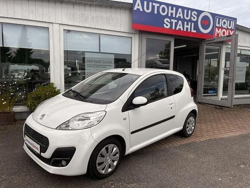 Lipizan weiß Gebraucht 2014 Peugeot 107 Active Kleinwagen | 5.490 € (Fairer Preis) - Bild 1/4