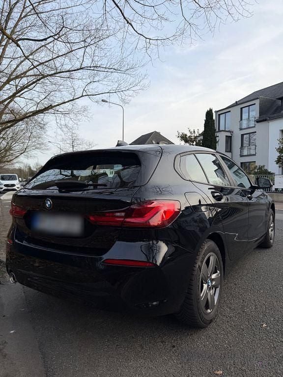 Gebraucht BMW 118 136 PS (100 kW) 2021 Schwarz Kleinwagen