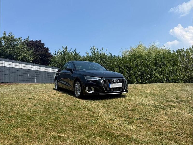 Schwarz Gebraucht 2020 Audi A3 Advanced Limousine | 20.400 € (Fairer Preis) - Bild 1/4