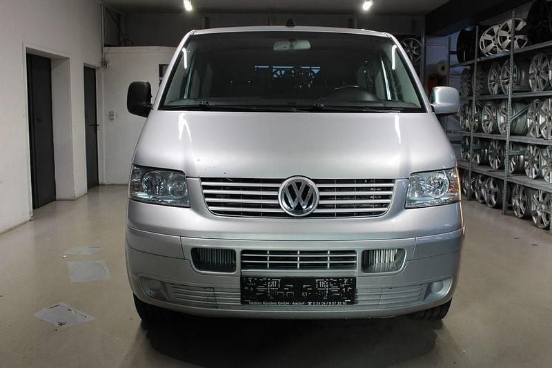 Gebraucht VW Multivan 174 PS (127 kW) 2003 Silber Van / Kleinbus