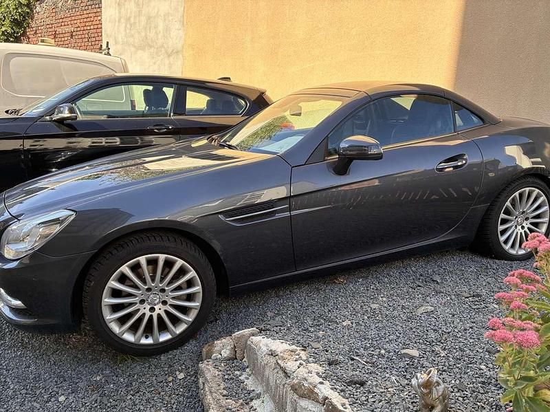 Tenoritgrau Gebraucht 2012 Mercedes SLK200 Cabrio | 19.900 € - Bild 1/4