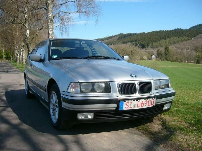 Gebraucht BMW 316 Compact 102 PS (75 kW) 1998 Titan Kleinwagen