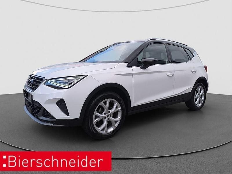 Weiss Gebraucht 2024 Seat Arona FR SUV | 21.990 € (Fairer Preis) - Bild 1/4