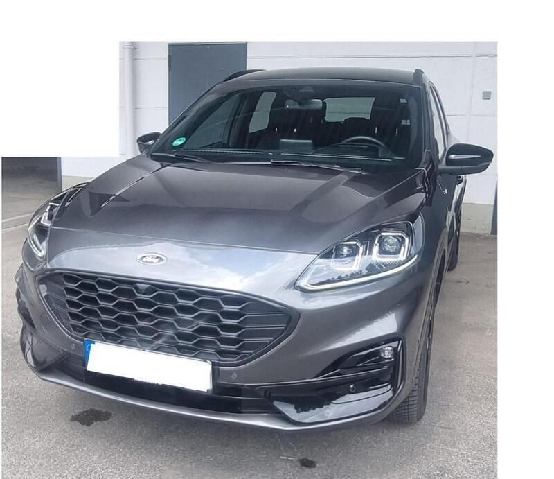 Grau Gebraucht 2023 Ford Kuga ST-Line SUV | 36.875 € (Teuer) - Bild 1/4