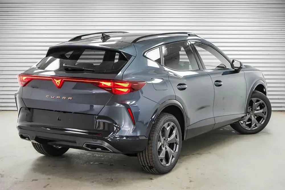 Neu Cupra Formentor 204 PS (150 kW) 2026 Magnetic grau metallic (s7) SUV
