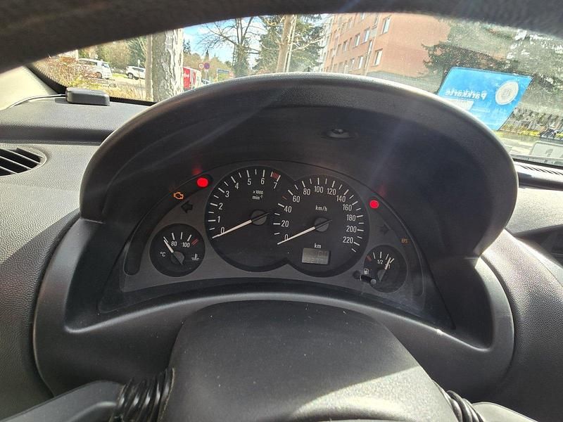 Gebraucht Opel Corsa 75 PS (55 kW) 2002 Blau Kleinwagen