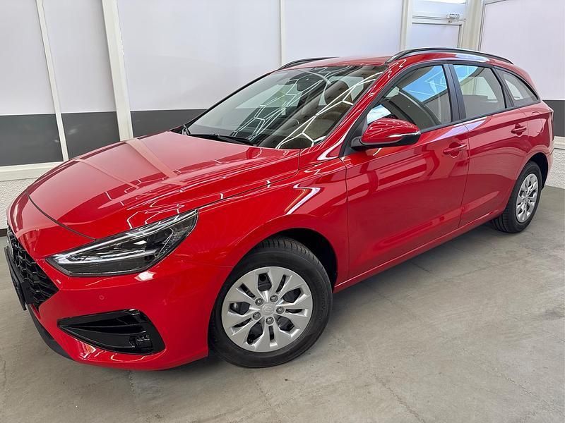 Engine red jhr Neu 2025 Hyundai i30 Style Kombi | 21.379 € (Fairer Preis) - Bild 1/4