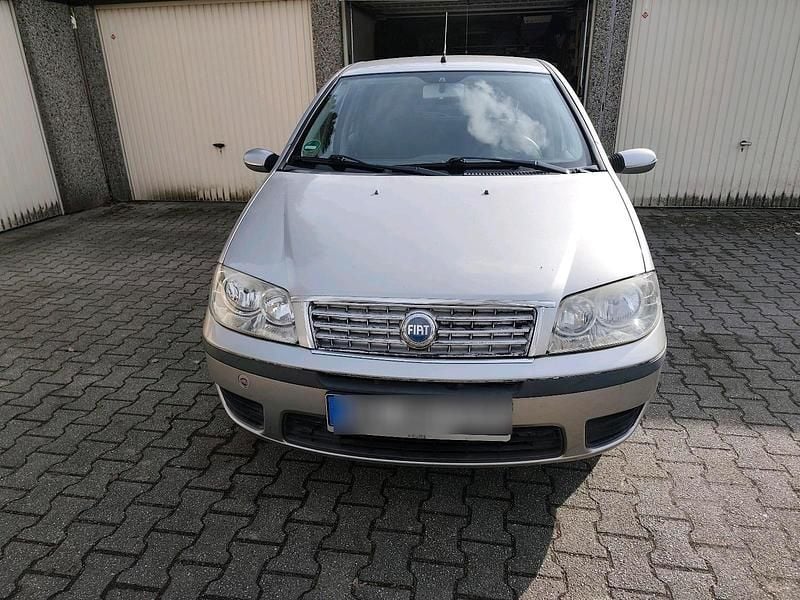 Gebraucht Fiat Punto 60 PS (44 kW) 2004 Silber Kleinwagen