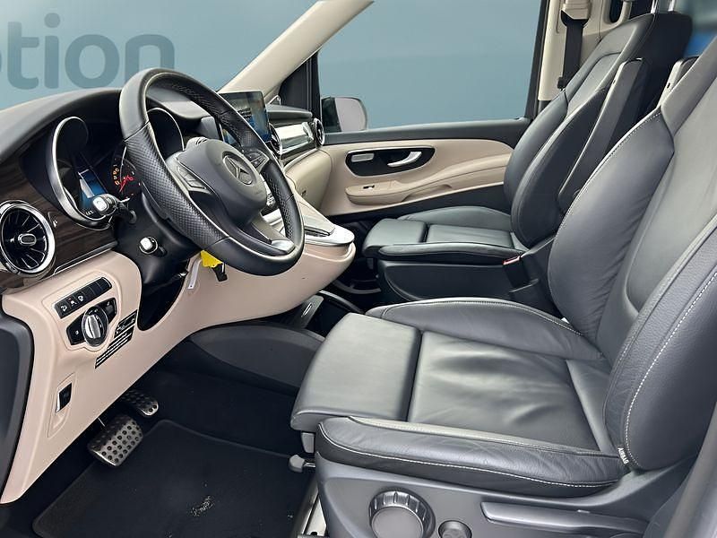 Gebraucht Mercedes V300 237 PS (174 kW) 2023 Weiß Van / Kleinbus