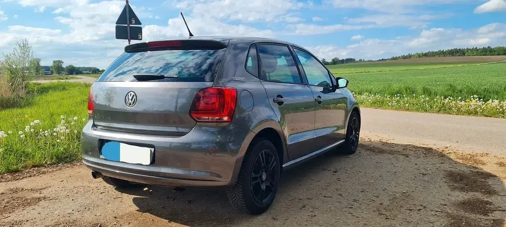Gebraucht VW Polo Team 86 PS (63 kW) 2011 Grau Kleinwagen