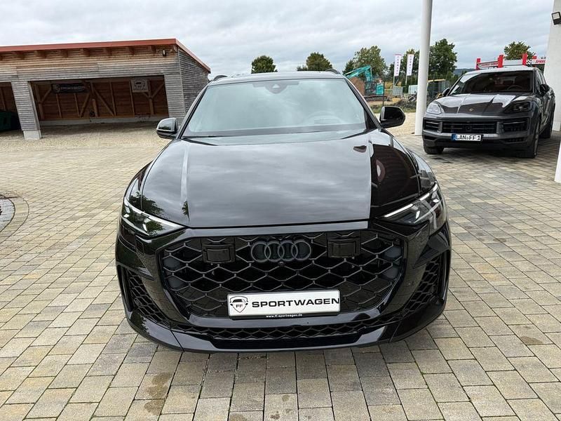 Neu Audi RS Q8 Performance 640 PS (470 kW) 2025 Schwarz SUV