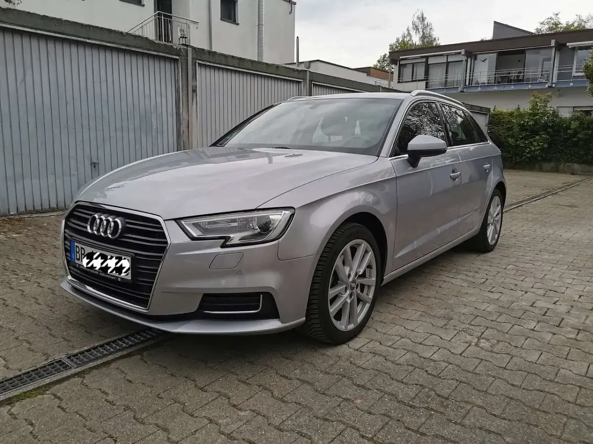 Brugt Audi A3 Sportback 150 HK (110 kW) 2018 Grå Hatchback