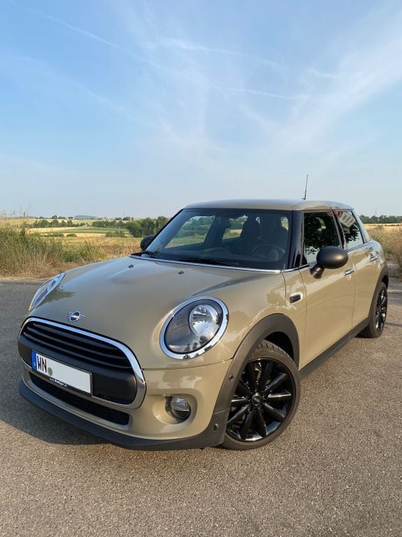 Grau Gebraucht 2018 Mini ONE Kleinwagen | 14.900 € (Etwas zu teuer) - Bild 1/4