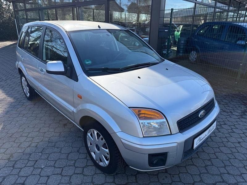 Gebraucht Ford Fusion Style 101 PS (74 kW) 2010 Silber Kleinwagen