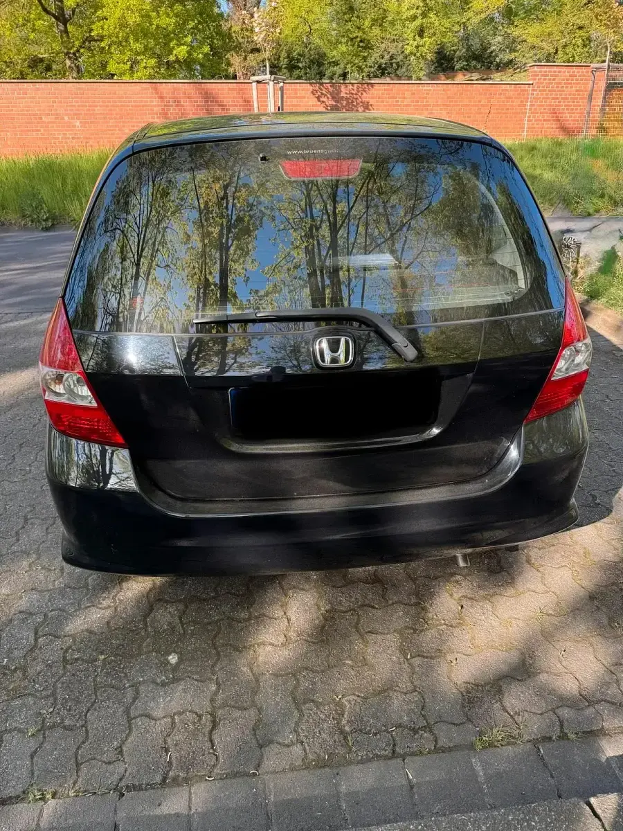 Gebraucht Honda Jazz 78 PS (57 kW) 2007 Schwarz Kleinwagen